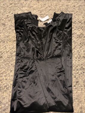 Classic Black Sleeveless Women’s jumpsuit